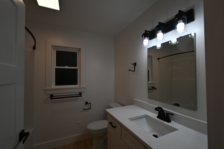 Country Home for Sale on 2.67 Acres in Linden, Tennessee - image 16