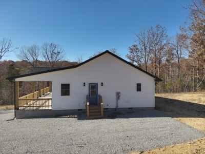 Country Home for Sale on 2.67 Acres in Linden, Tennessee - image 34