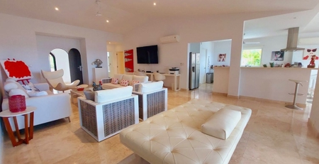 Luxury Oceanview Villa in Vista Mar Golf & Marina Panama - image 4