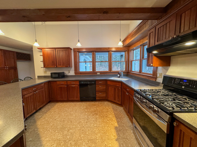 6 Bedroom Farmhouse on 13 Acres - Bethel, Maine - image 8