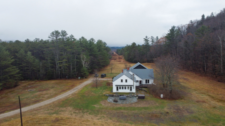 6 Bedroom Farmhouse on 13 Acres - Bethel, Maine - image 4