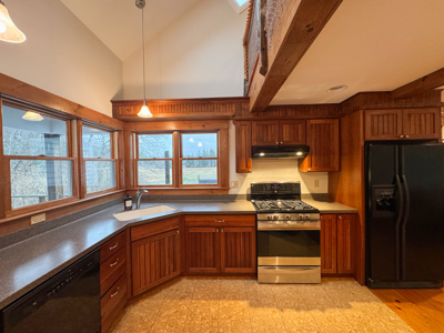 6 Bedroom Farmhouse on 13 Acres - Bethel, Maine - image 9