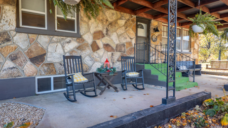 Country Home and Bakery for sale in the Missouri Ozarks - image 9