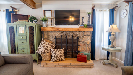 Country Home and Bakery for sale in the Missouri Ozarks - image 15