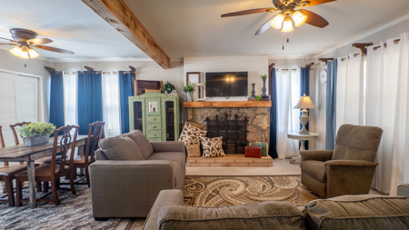 Country Home and Bakery for sale in the Missouri Ozarks - image 11