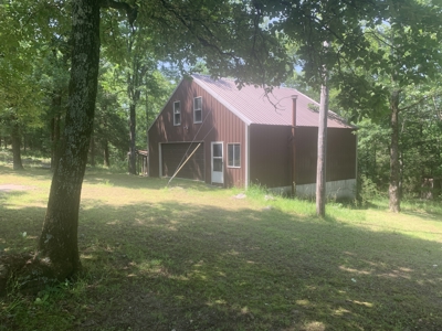 Cozy 2 Story Loft Style Cabin Above Rush - image 3