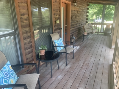 Cozy 2 Story Loft Style Cabin Above Rush - image 26