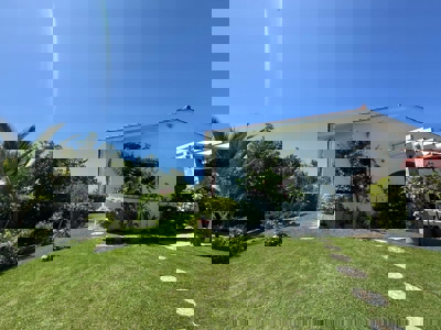 Hacienda Pacífica Home with Jacuzzi, Guest House and Large Garden - image 3