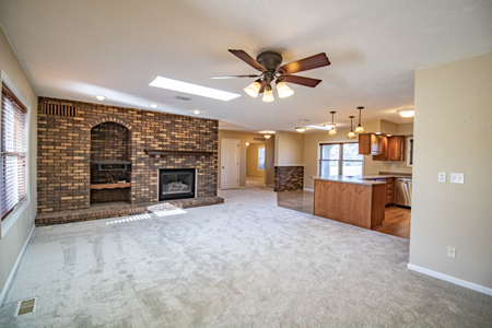 Country Home Anamosa Iowa For Sale - image 8