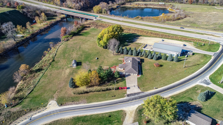 Country Home Anamosa Iowa For Sale - image 30