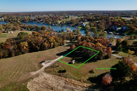 Lake Viking MO Lot 1667 – Half Timber, Half Open, With Power - image 1