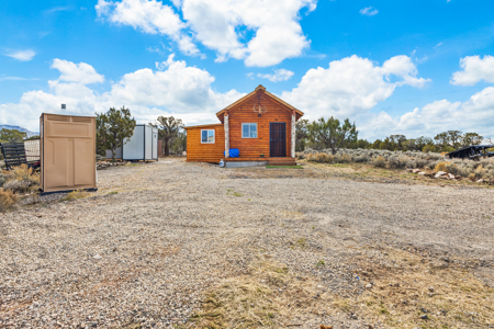 Private Land and Off-Grid Cabin in De Beque, CO - image 17