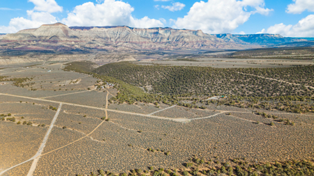 Private Land and Off-Grid Cabin in De Beque, CO - image 39