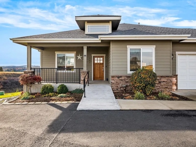 DISCOVER comfort, privacy, and remarkable views in Colfax WA - image 4