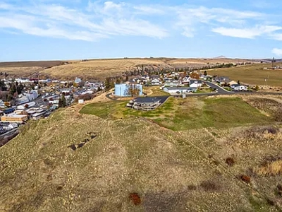 DISCOVER comfort, privacy, and remarkable views in Colfax WA - image 41