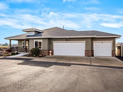 DISCOVER comfort, privacy, and remarkable views in Colfax WA - image 3