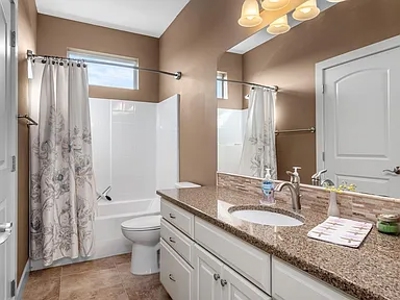 DISCOVER comfort, privacy, and remarkable views in Colfax WA - image 23