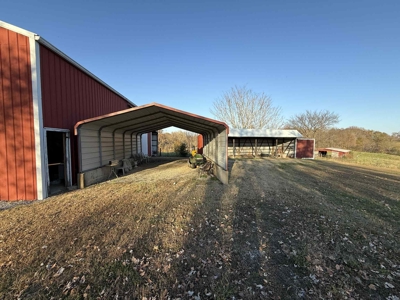 Brick Home on 1.42+/- Acres in Hestand, KY - image 32