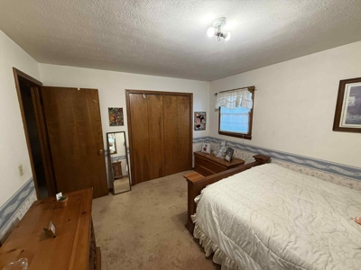 Brick Home on 1.42+/- Acres in Hestand, KY - image 21