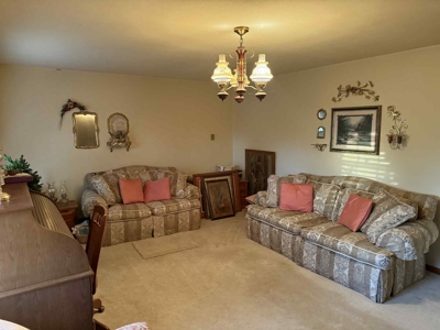 Brick Home on 1.42+/- Acres in Hestand, KY - image 14