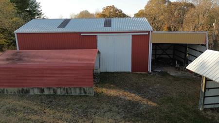 Brick Home on 1.42+/- Acres in Hestand, KY - image 36