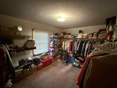 Brick Home on 1.42+/- Acres in Hestand, KY - image 19