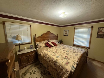 Brick Home on 1.42+/- Acres in Hestand, KY - image 22