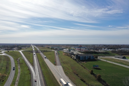 Commercial Property Near I35 in Bethany, MO - image 3