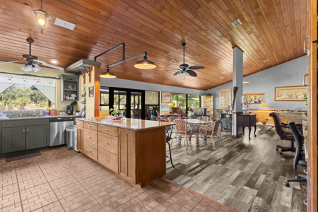 Coastal Steinhatchee Home on 3.96 Acres with Pond 340 Roys Rd - image 4