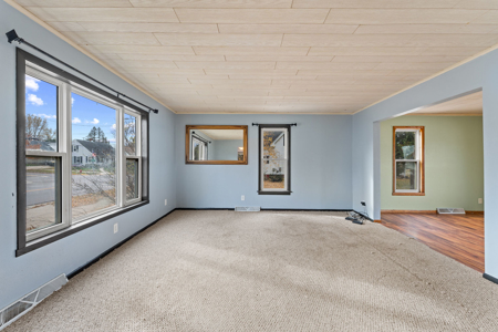 Welcoming 2-Story Home in Reedsburg WI - image 12