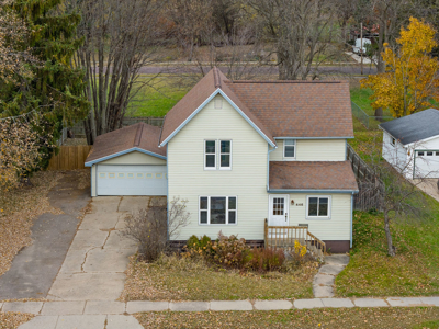 Welcoming 2-Story Home in Reedsburg WI - image 36
