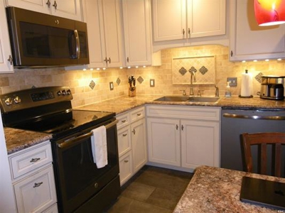 Luxurious Evansville East Side Condo - image 4