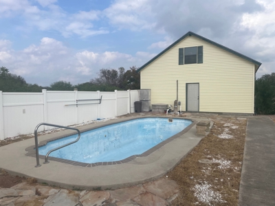 Lakeside Home for Sale at Lake Corpus Christi, TX - image 9