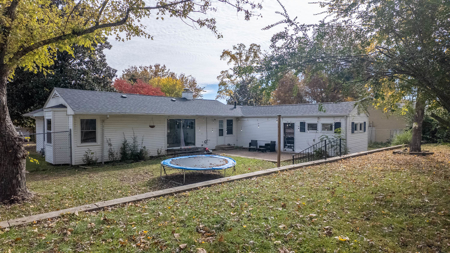 Ozarks Home in Town | Mountain Home, Arkansas - image 28