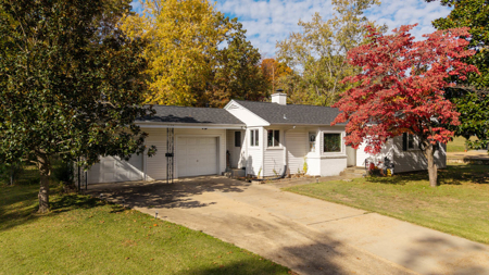 Ozarks Home in Town | Mountain Home, Arkansas - image 31