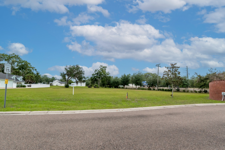 Dream Home For Sale in Kingsley Lake, Florida - image 6