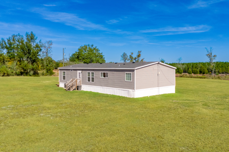 Modern Farmhouse on 5 Acres for Sale in Lake City, Florida - image 10
