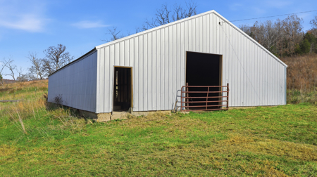 186 Acres in Squires MO – Farm, Home, Ponds & Excellent Deer Hunt - image 5