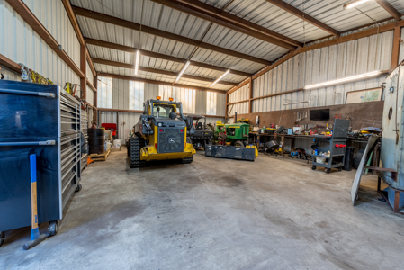 Turnkey Ag Property, 3 Bed/2 Bath Home for Sale in Live Oak, FL - image 2