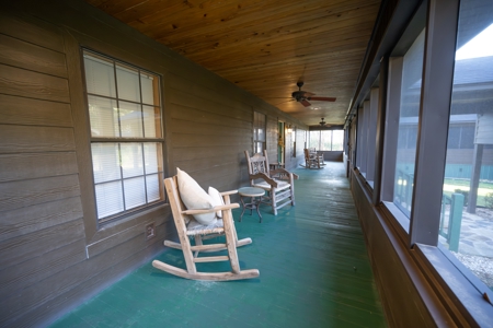 Premier Turnkey Duck & Deer Property With First Class Lodge - image 10