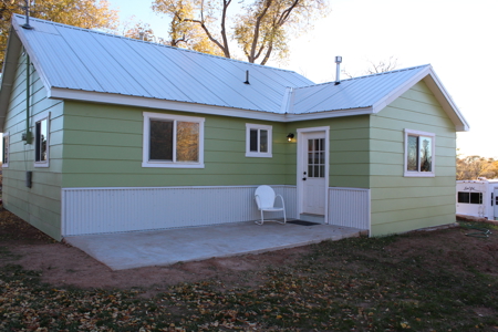 Totally Updated and Remodeled Cottage! - image 17