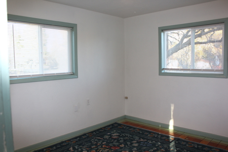 Totally Updated and Remodeled Cottage! - image 23