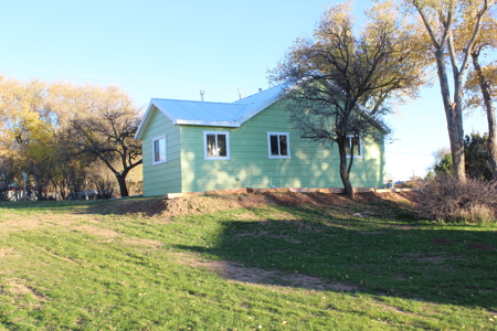 Totally Updated and Remodeled Cottage! - image 22