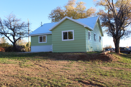 Totally Updated and Remodeled Cottage! - image 18