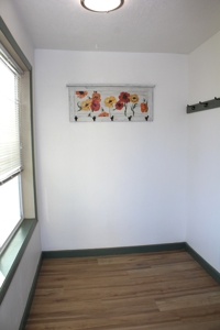 Totally Updated and Remodeled Cottage! - image 5