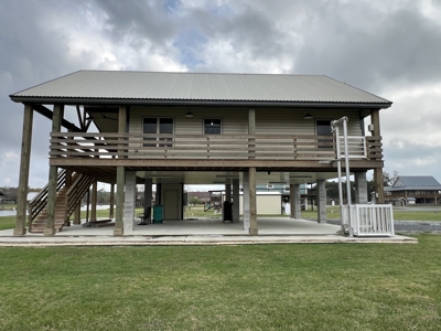 Beautiful Lake Home for Sale in North Wilderness Subdivision - image 10