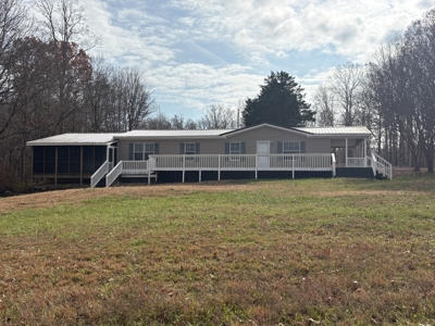 Country Home for Sale in Wayne County, Tennessee - image 6