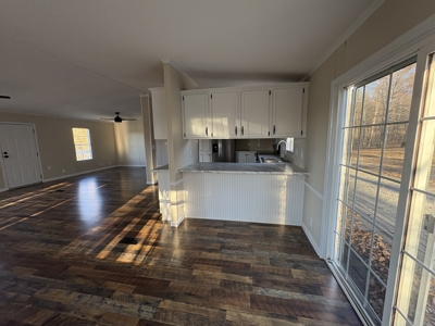 Country Home for Sale in Wayne County, Tennessee - image 10