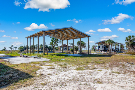 Canal Front Property For Sale on Cedar Island! - image 3