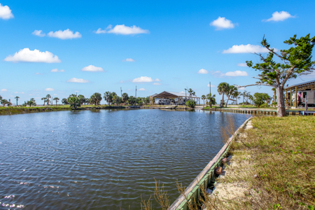 Canal Front Property For Sale on Cedar Island! - image 7